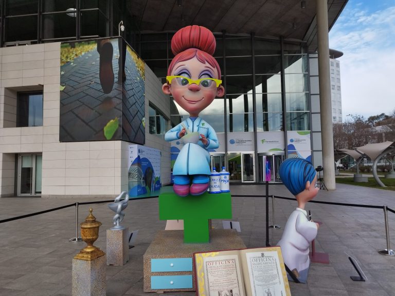 falla-decorativa-congreso-farmacéutico-artistas-falleros-valencia