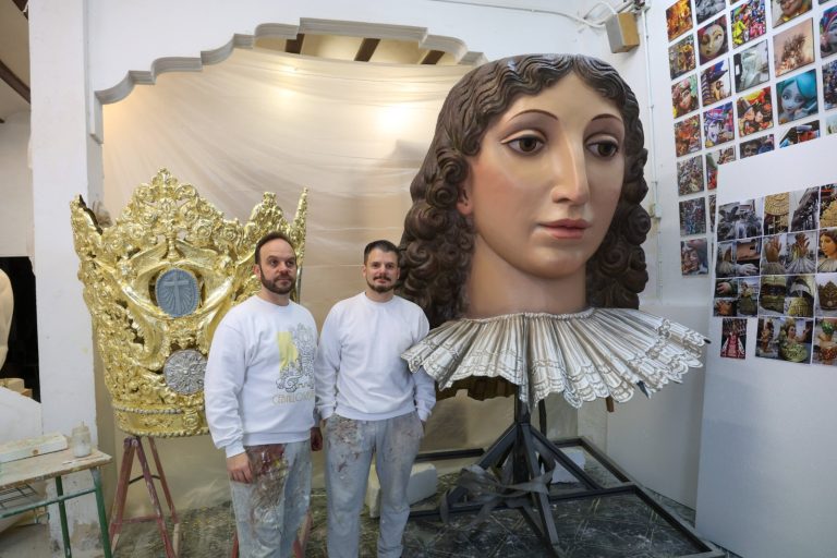 Esculturas- imaginería-religiosa-artistas-falleros