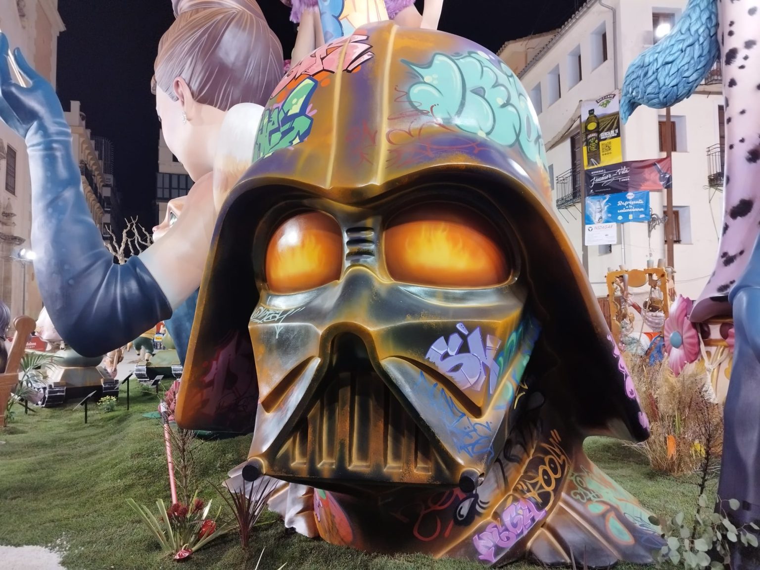 fallas-street-marketing-accion-publicitaria-artistas-falleros