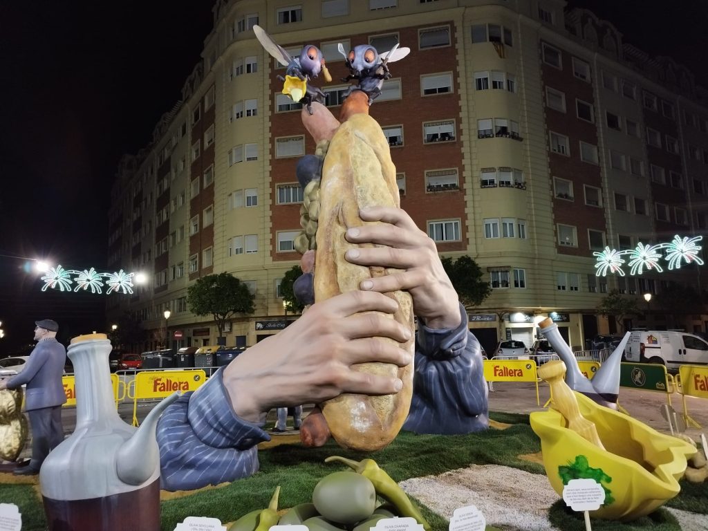 fallas-street-marketing-accion-publicitaria-artistas-falleros
